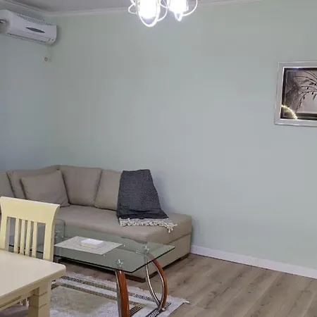 Spacious Modern Close To Centre - Rruga At Zef Valentini, Block 20, 2nd Floor