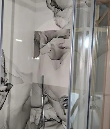 Appartement Spacious Modern Close To Centre - Rruga At Zef Valentini, Block 20, 2nd Floor