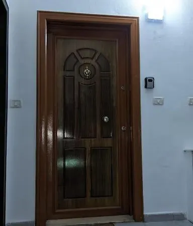 Appartement Spacious Modern Close To Centre - Rruga At Zef Valentini, Block 20, 2nd Floor Tirana