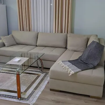 Apartman Spacious Modern Close To Centre - Rruga At Zef Valentini, Block 20, 2nd Floor *