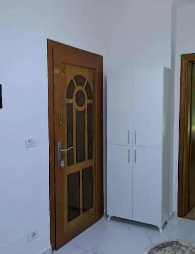 Spacious Modern Close To Centre - Rruga At Zef Valentini, Block 20, 2nd Floor 地拉那