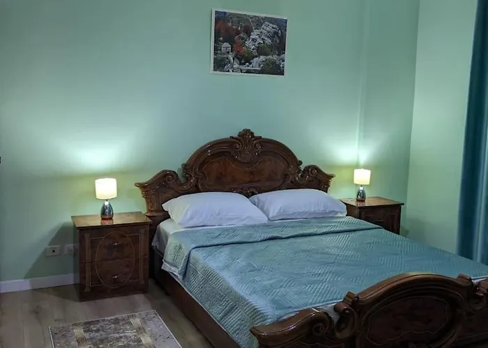 Apartman Spacious Modern Close To Centre - Rruga At Zef Valentini, Block 20, 2nd Floor Tirana