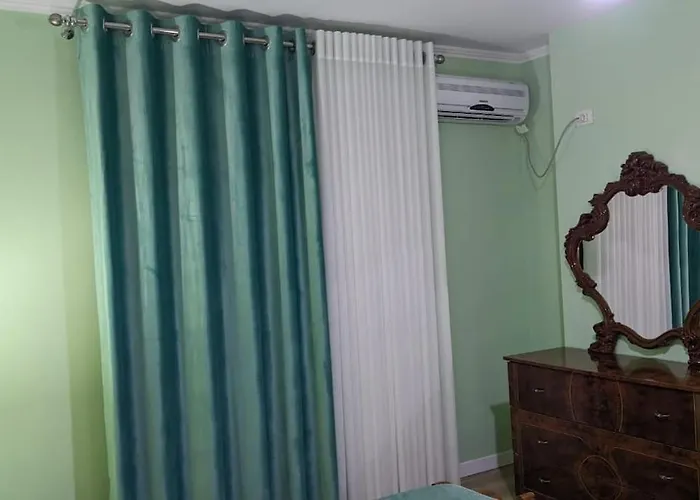 Spacious Modern Close To Centre - Rruga At Zef Valentini, Block 20, 2nd Floor 公寓 地拉那